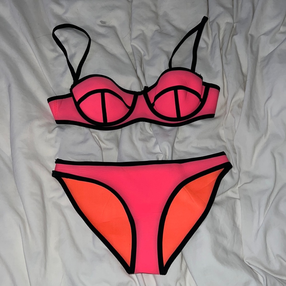 Neoprene triangle style bikini